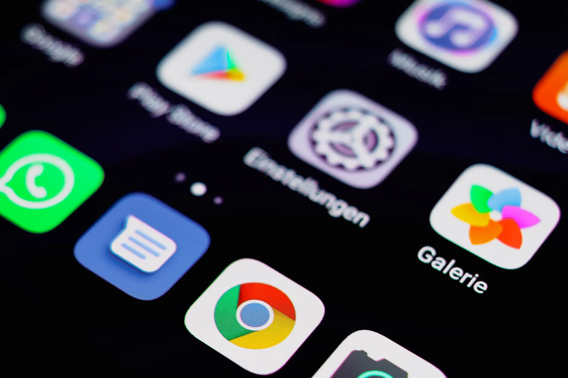 App (Приложение) — иконка приложения на экране смартфона