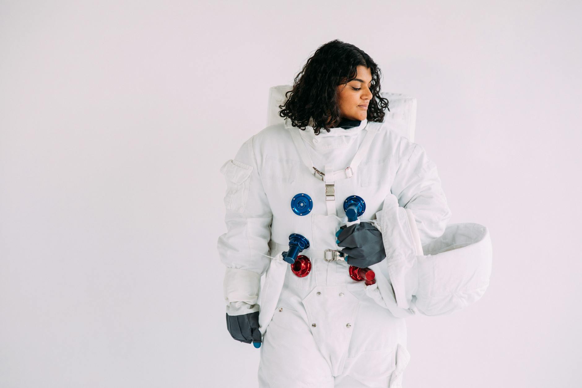 Astronaut (Астронавт) — человек, путешествующий в космос
