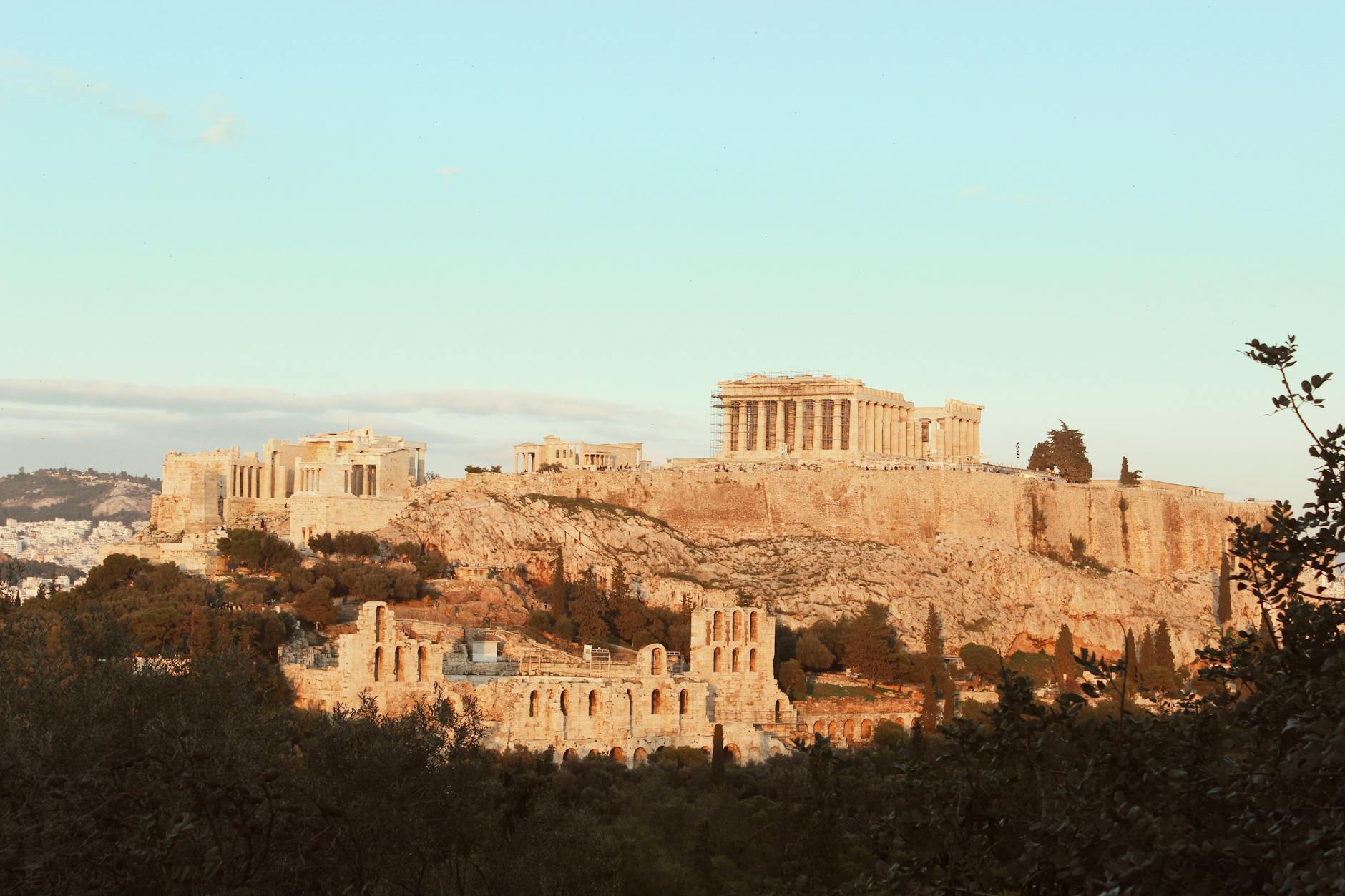 Athens (Афины) — столица Греции, город с древней историей