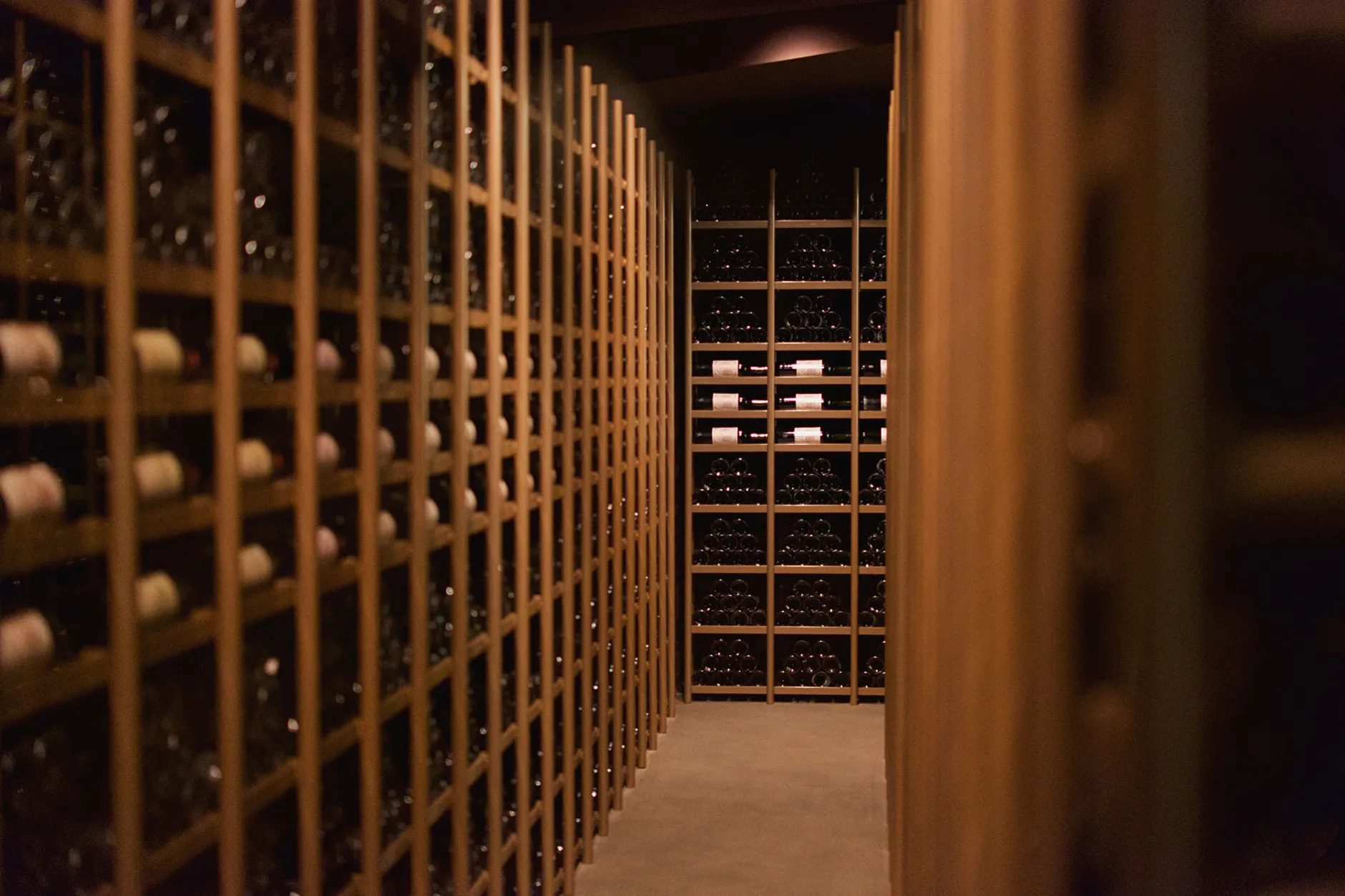 Cellar (Погреб, подвал) — подземное помещение для хранения