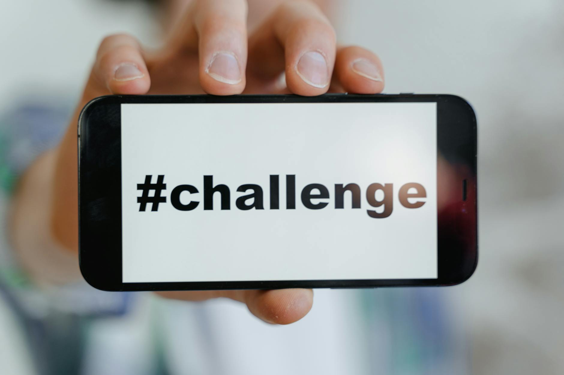 Challenge (Вызов) — человек преодолевает препятствия