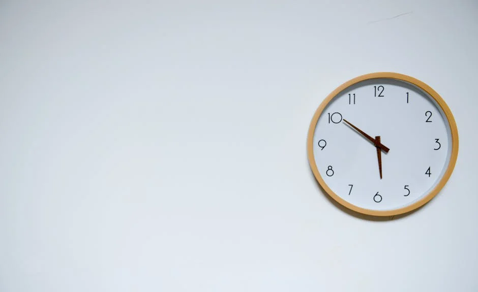 Clock (Часы) — настенные, настольные, будильник