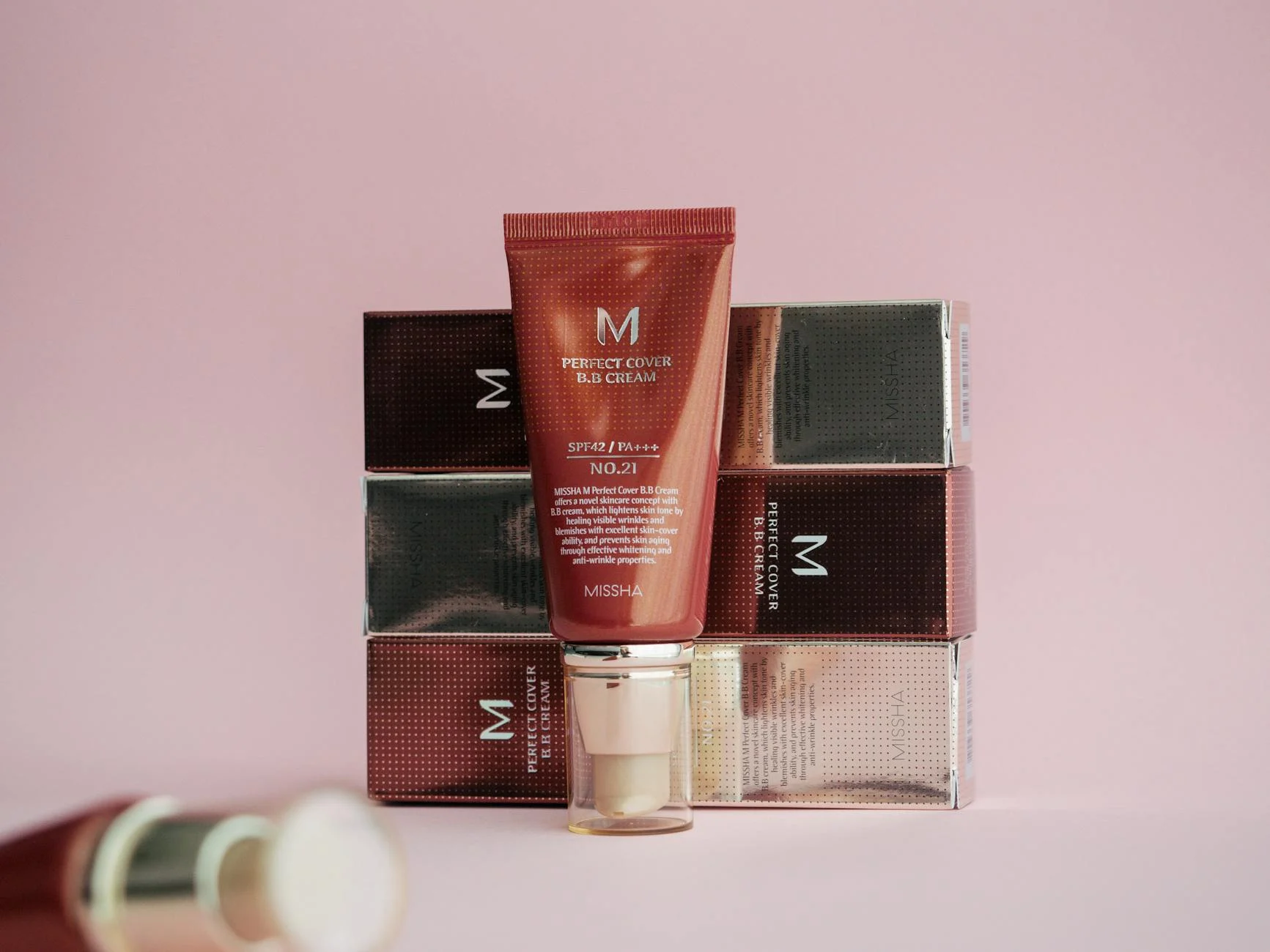 Cream (Сливки, крем) — молочный продукт или косметическое средство
