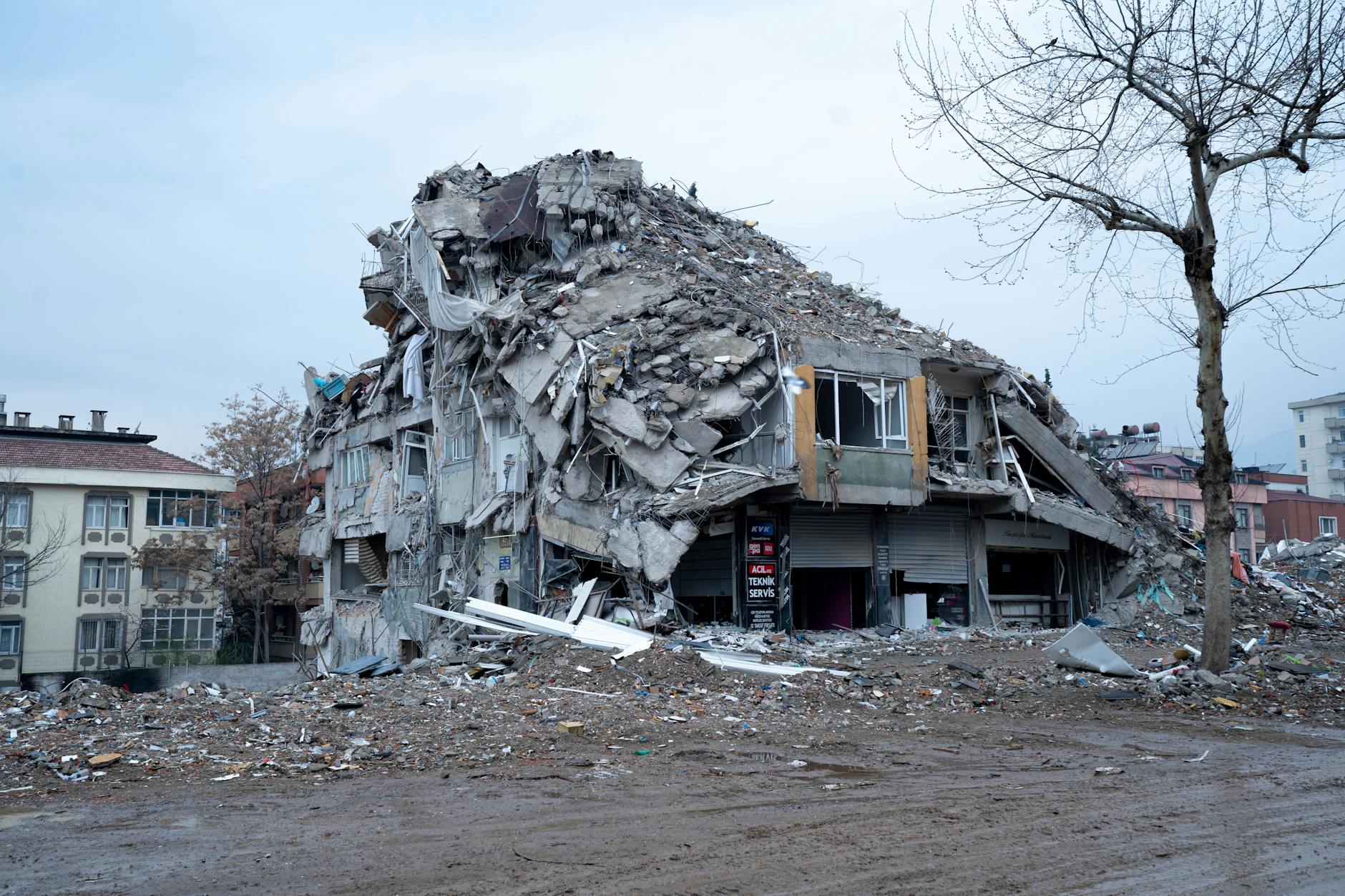 Disaster (Катастрофа) — серьезное, неожиданное событие