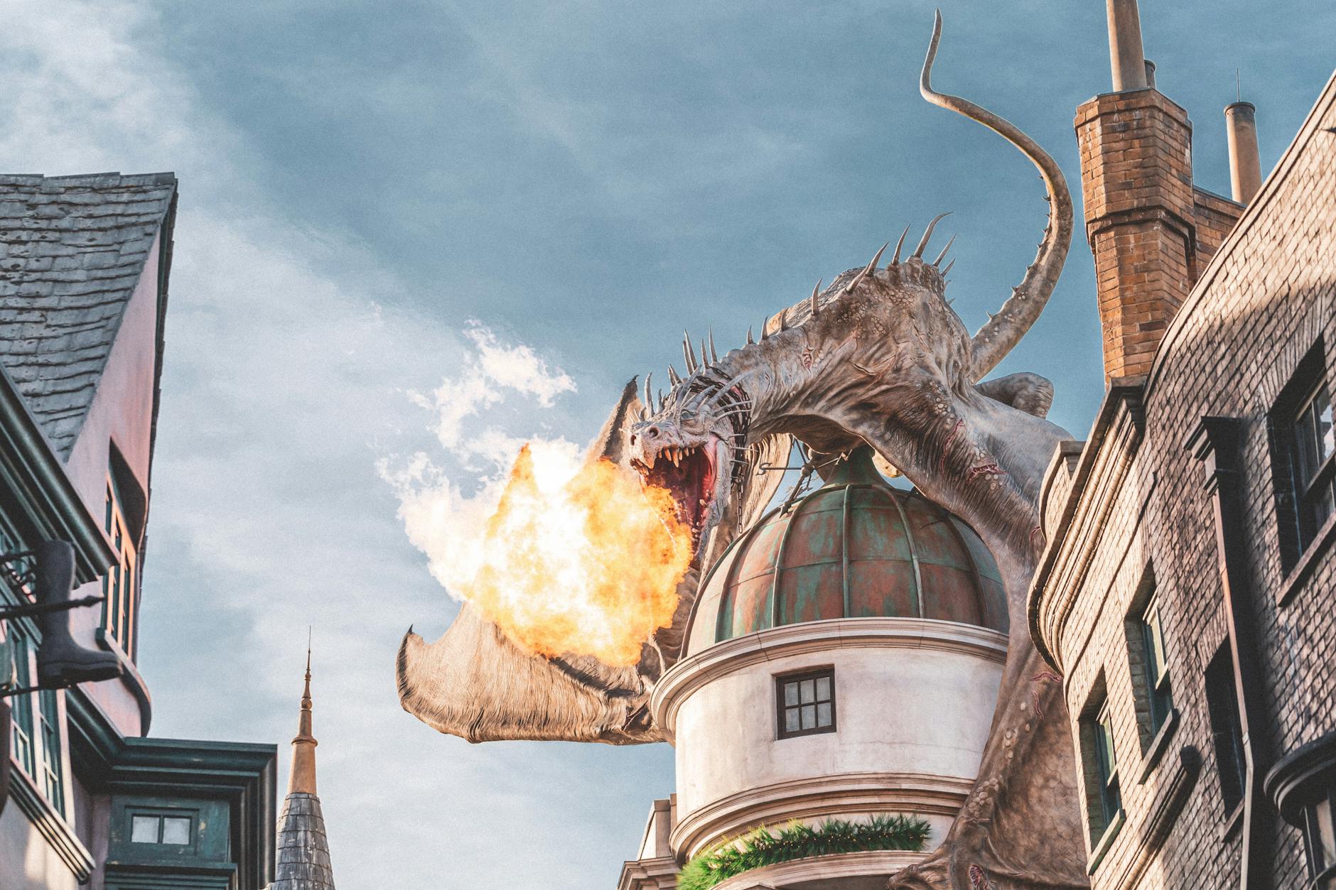 Dragon (Дракон) — мифическое существо с крыльями