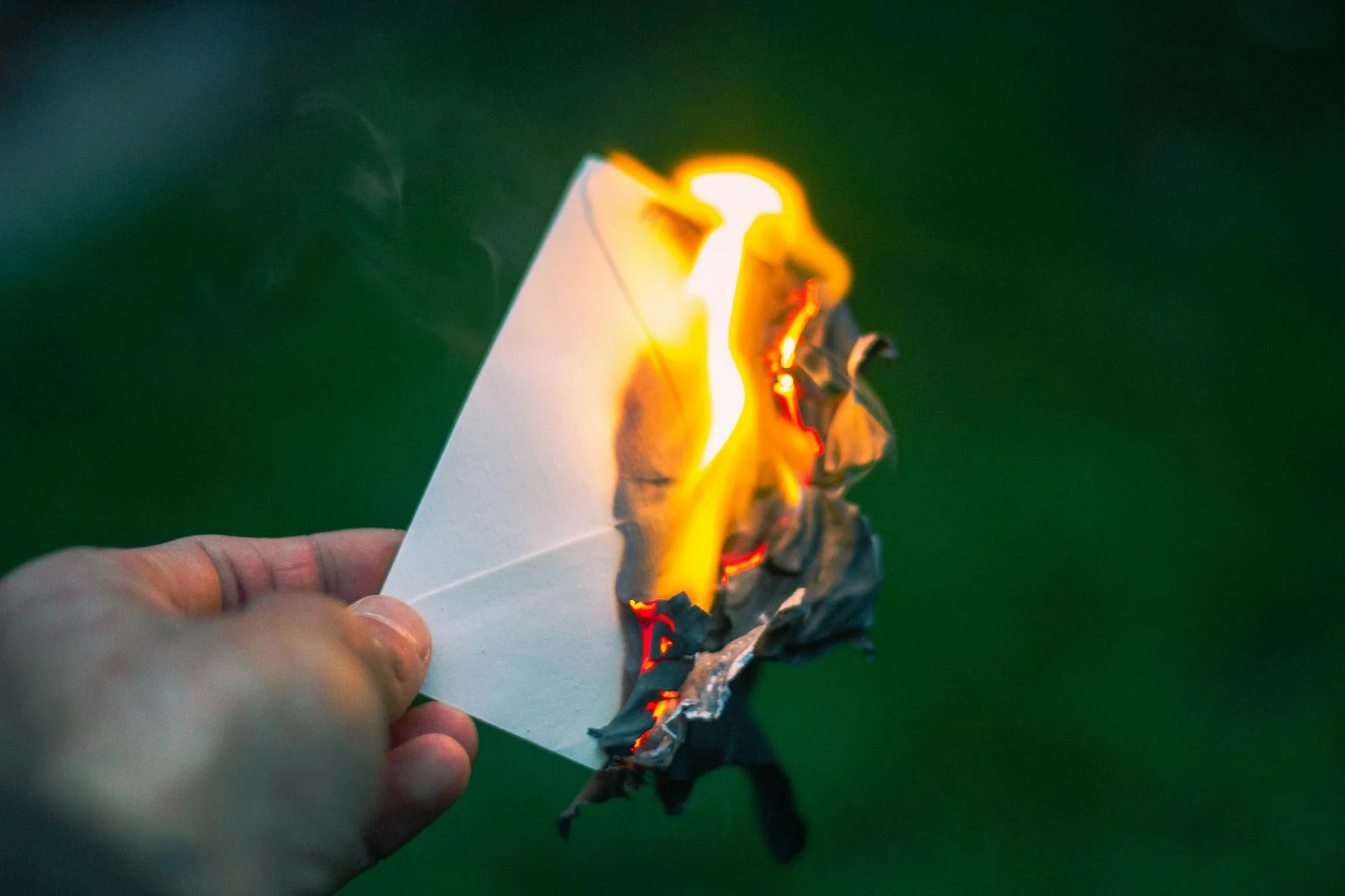 Fire (Огонь) — пламя, костер, тепло