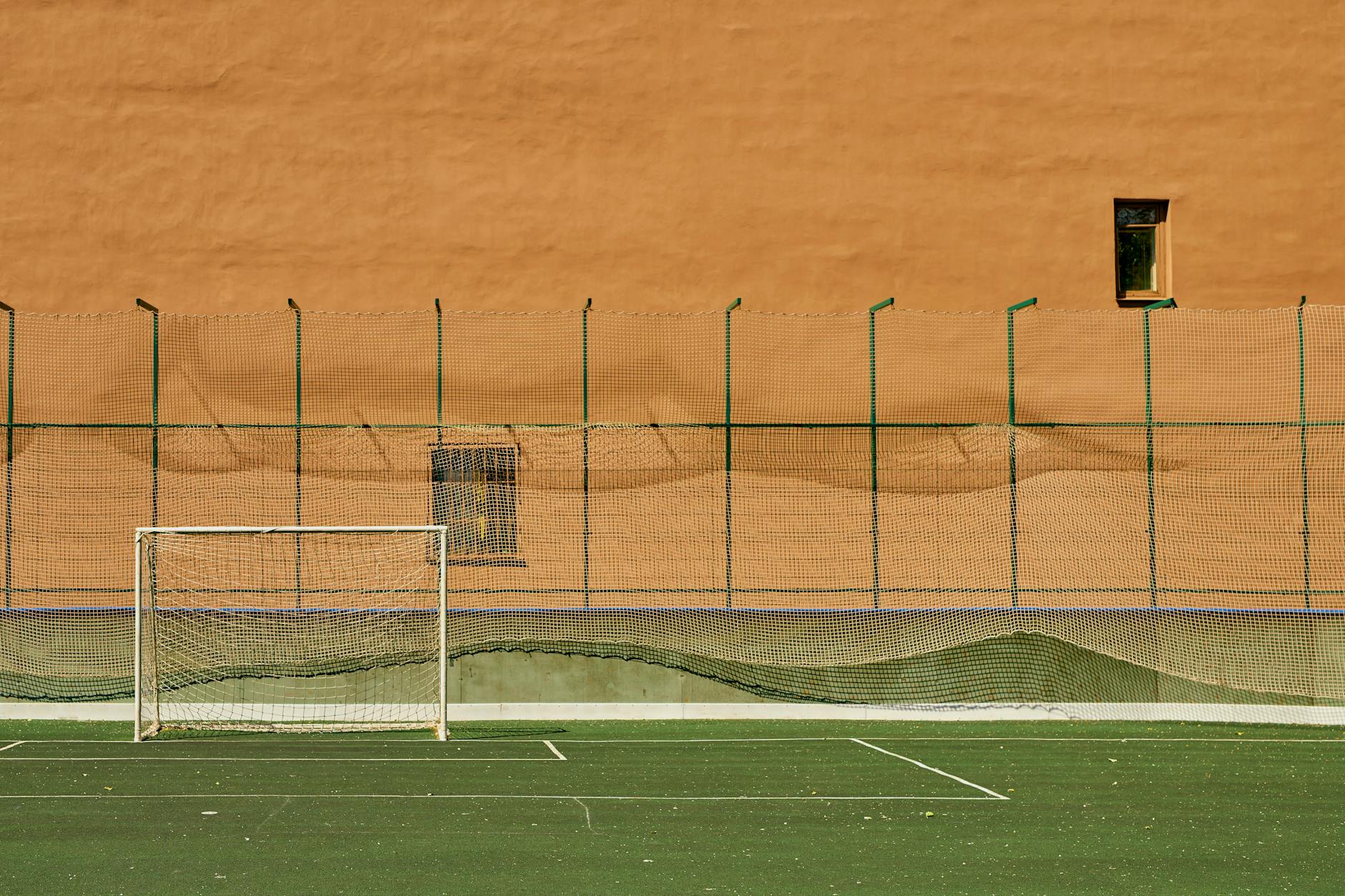 Goal (Цель, гол) — спортивные ворота или мишень