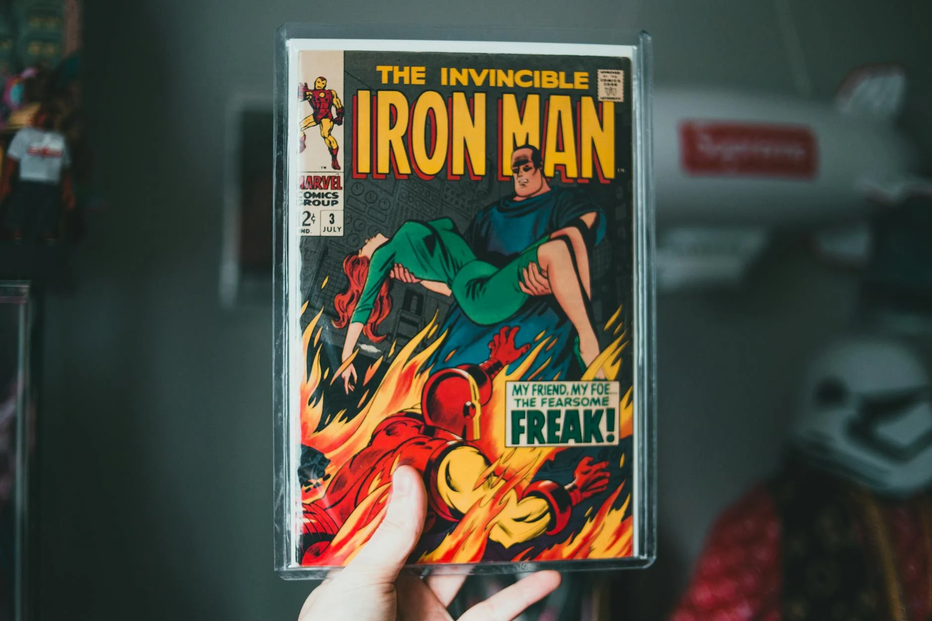 Marvel (чудо, восхищаться) — человек, восхищающийся видом