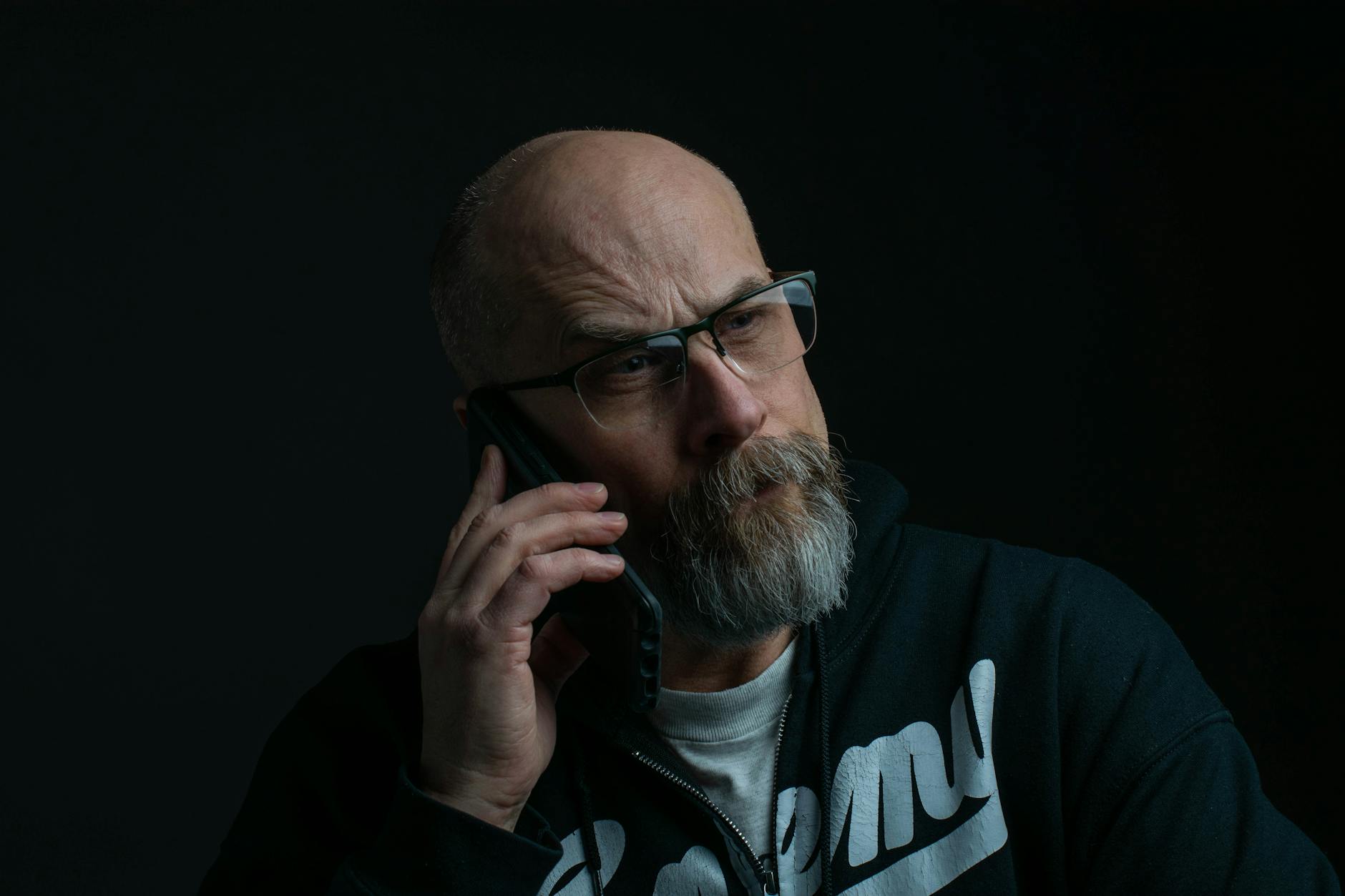 Mature (Зрелый) — взрослый человек или созревший фрукт