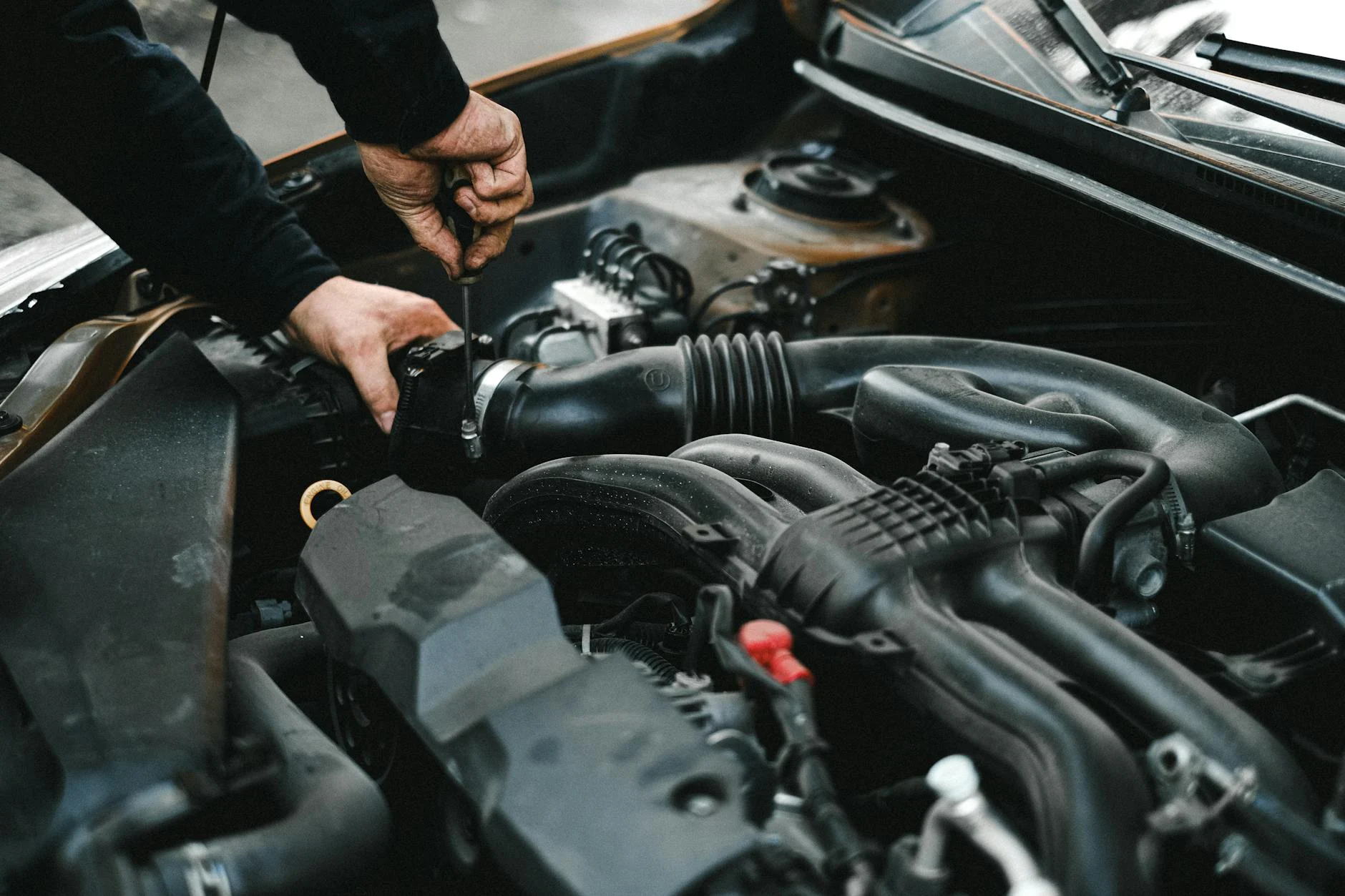 Mechanic (Механик) — человек, ремонтирующий машины