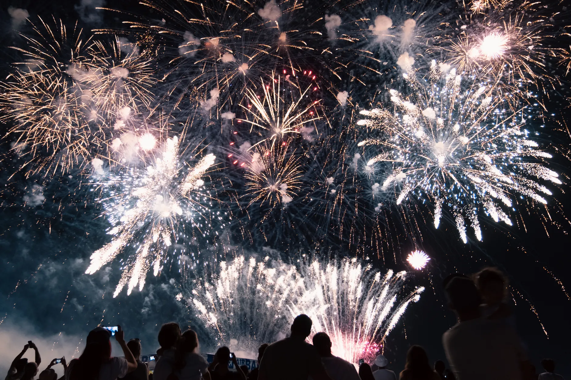 New Year — английская фраза с переводом и произношением