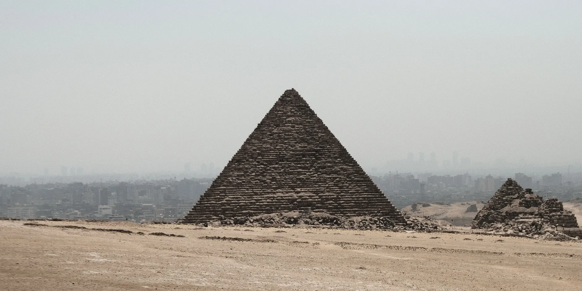 Pyramid (Пирамида) — древнее строение в Египте