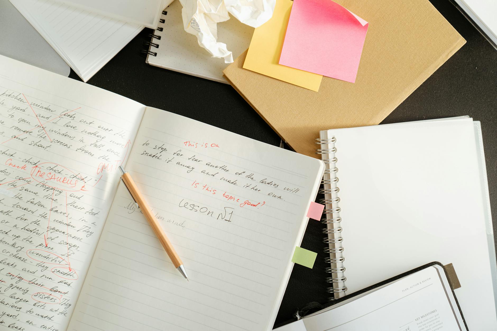 Revision (Повторение) — студент готовится к экзамену