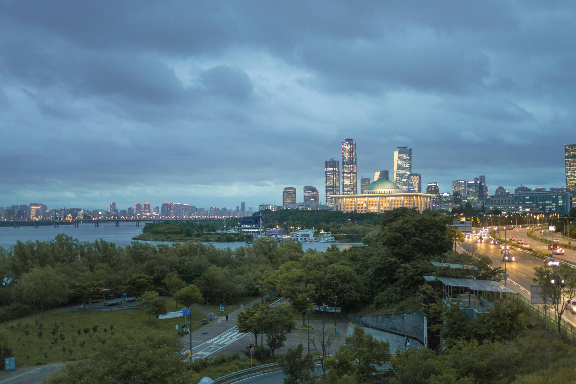 Seoul (Сеул) — столица Южной Кореи