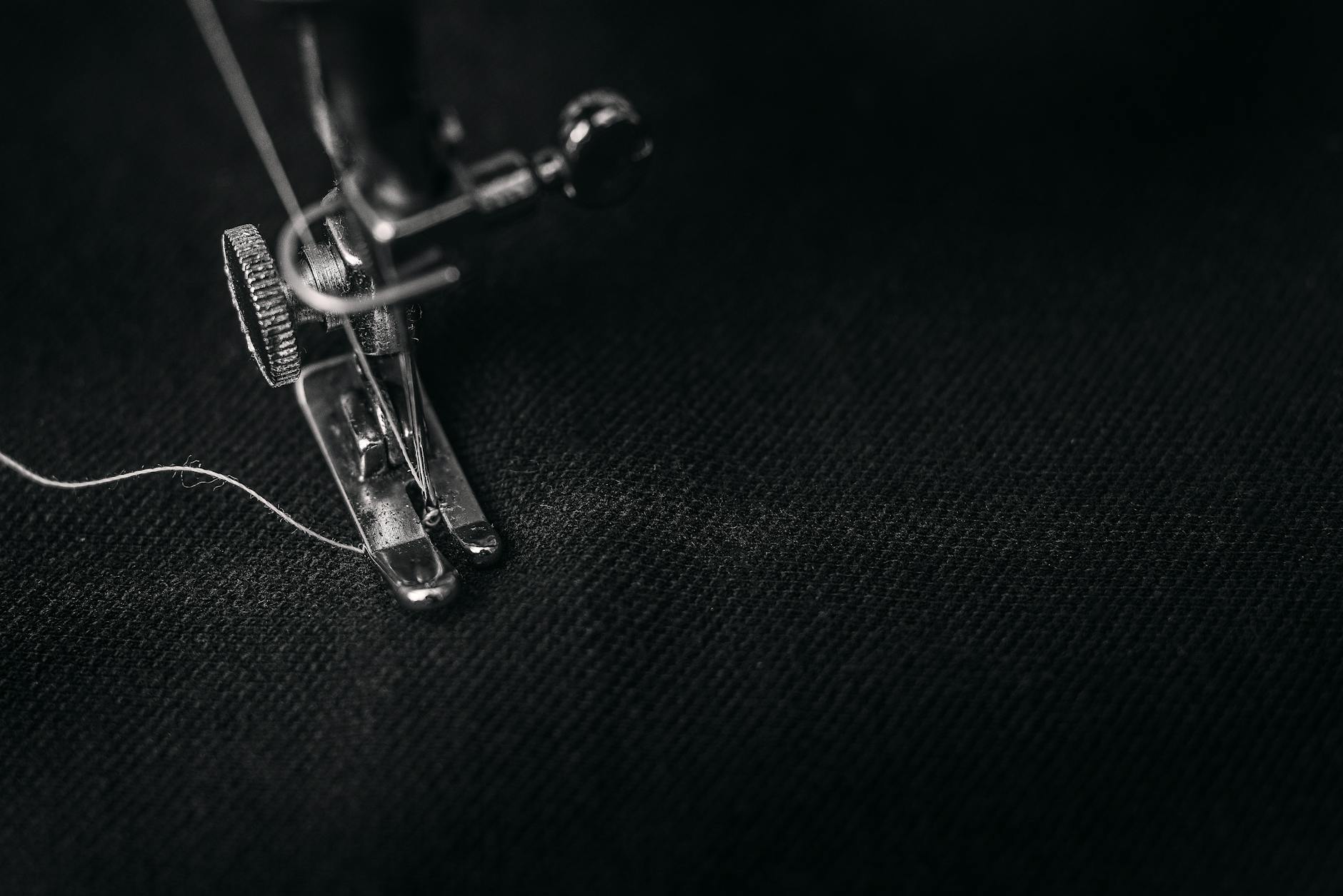 Sewing (Шитьё) — рукоделие с помощью иглы и ниток