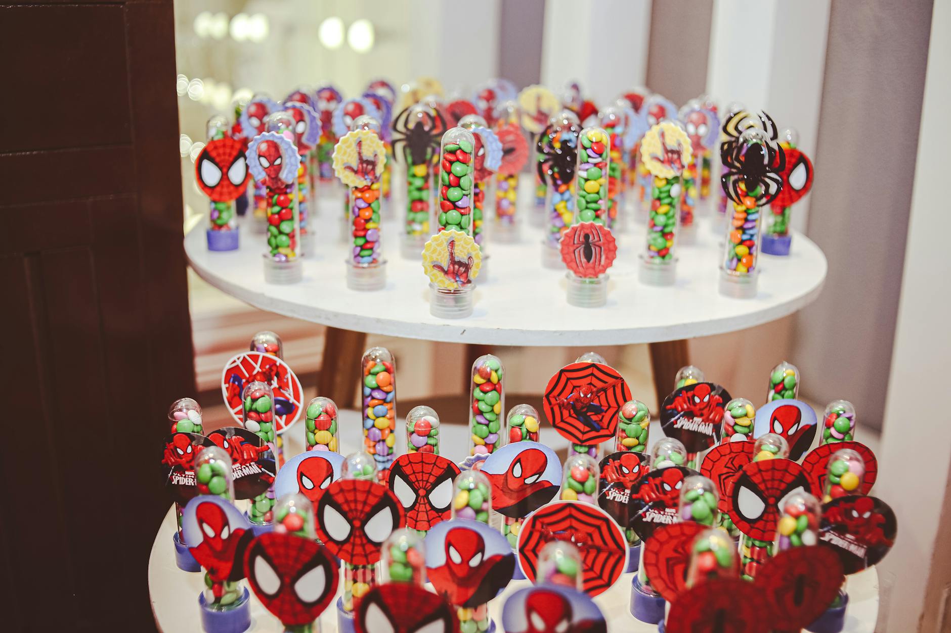 Spiderman (Человек-паук) — популярный супергерой Marvel