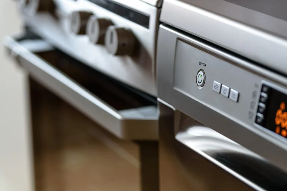 Stove (Плита, Печь) — кухонный прибор для готовки или отопления