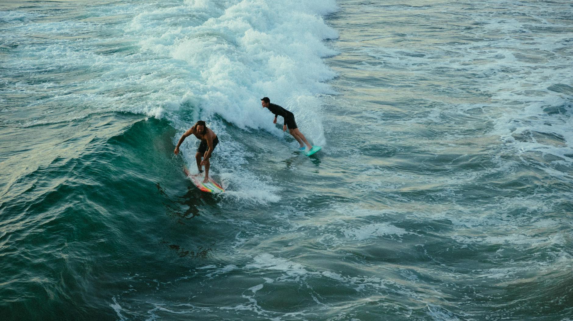 Surfriding (Серфинг) — катание на волнах