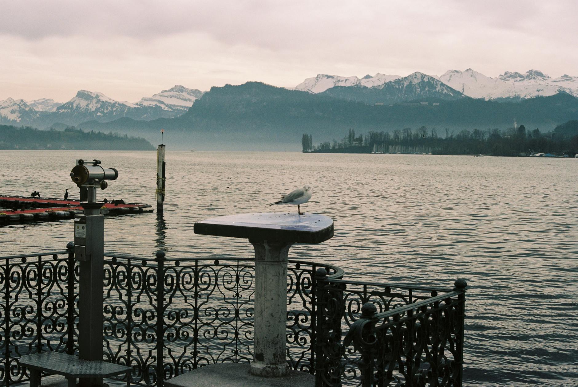 Switzerland (Швейцария) — страна в Центральной Европе
